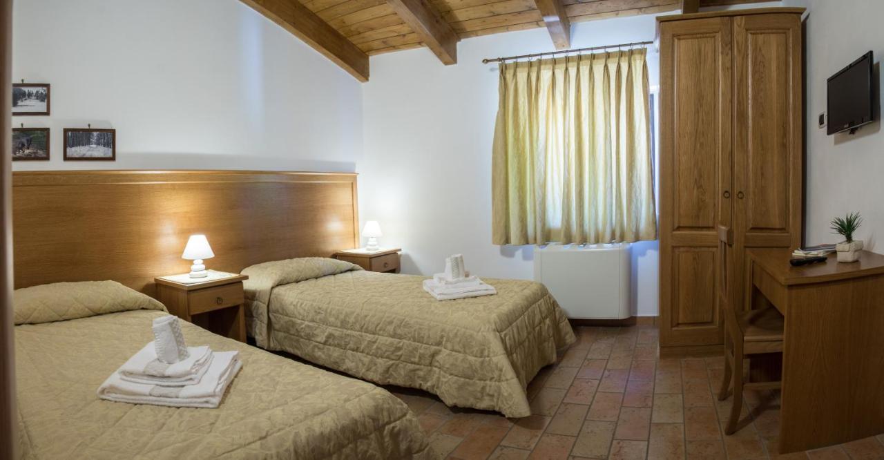 Agriturismo Biosila Acri ภายนอก รูปภาพ