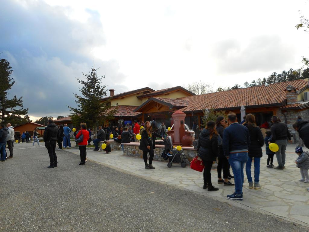 Agriturismo Biosila Acri ภายนอก รูปภาพ