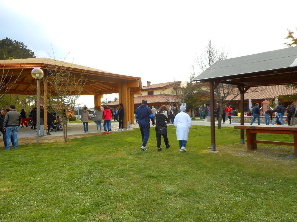 Agriturismo Biosila Acri ภายนอก รูปภาพ